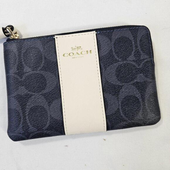 Coach Zip Denim Color Wristlet Wallet. Travel Vacation Night Out Bag - Picture 2 of 7